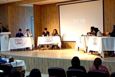 TURHAL’DA LİSELER ARASI MÜNAZARA TURNUVASI HEYECANI