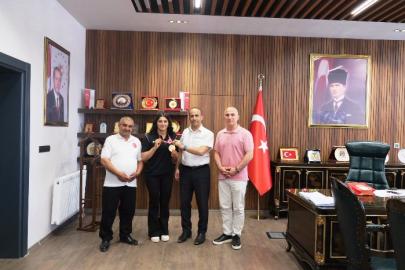 Dünya Şampiyonu Nesrin Baş Kaymakam Tepeli’nin Konuğu Oldu