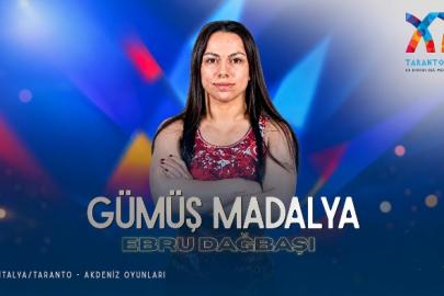 TURHALLI EBRU DAĞBAŞI’DAN GÜMÜŞ MADALYA!